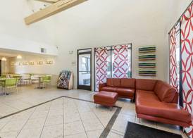 Rodeway Inn Magic Mountain Area 5