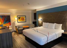 La Quinta by Wyndham OKC North - Quail Springs 5