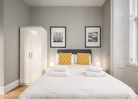 Destiny Scotland - St Andrew Square Apartments 5
