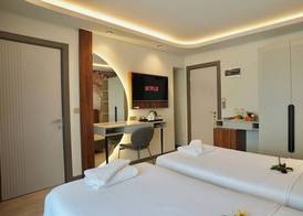 Ida Hotel 5