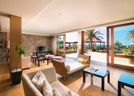 Kernos Beach Hotel & Bungalows 4