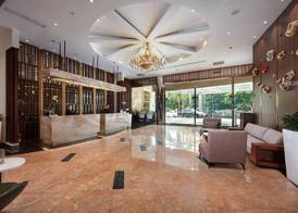 Lake Side Hotel 4