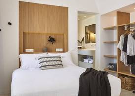 White and Co. La Torre Suites 3