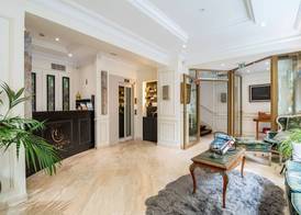 Queens Boutique Hotel 3