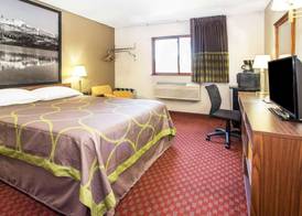 Super 8 by Wyndham Longmont/Del Camino 5
