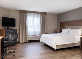Candlewood Suites ROCKFORD by IHG 5