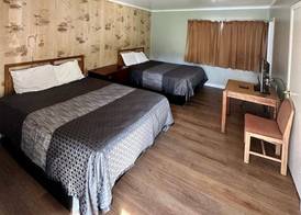 Lone Pine Motel 4
