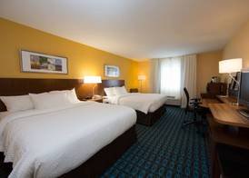 Fairfield Inn & Suites Burlington 4