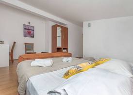 Apartment Goge 3