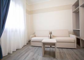 HOME HOTEL 5