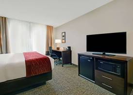 Comfort Inn & Suites Wilton 3