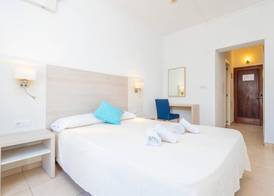 Hotel Antares 4
