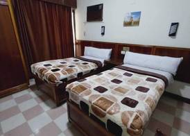Merry Land Hotel & Roof Top Nile Restaurant Luxor 4