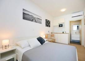 Palm Tree Apartments 2