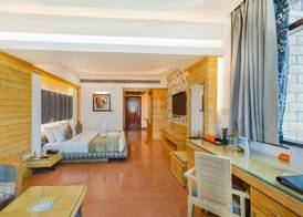 Hotel Saffron Leaf 4
