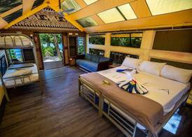 Barefoot Manta Island Resort 2