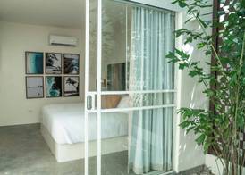 The Beach Break Surf Hotel 4