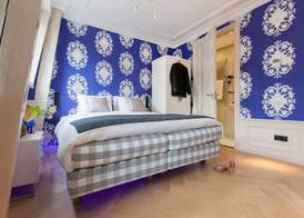 Amsterdam Canal Hotel 5