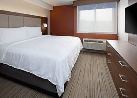 Holiday Inn Express & Suites SEATTLE-SEA-TAC AIRPORT by IHG 3