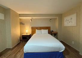 Windsor Inn Hotel 3