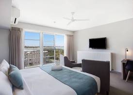 Deep Blue Hotel & Hot Springs 4