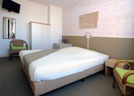 Hotel Cecil 3