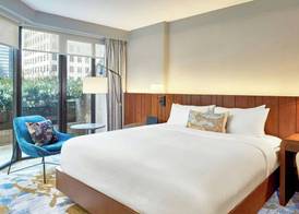 Metropolitan Hotel Vancouver by Marriott 4