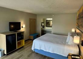 Days Inn by Wyndham Crystal River 4