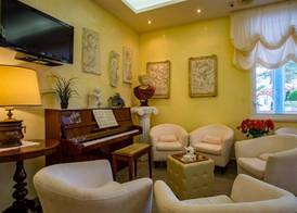 Hotel Villa dei Fiori - sul mare con piscina 5