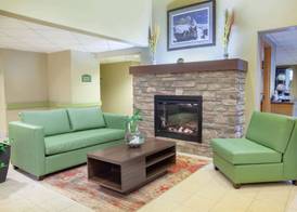 Super 8 by Wyndham Midland 4