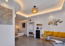 Allure Breeze Suites 5