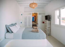 Mykonos Supreme Comfort Suites & Villas 3