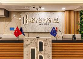 Roys Hotel & Suites 5