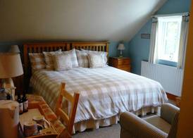 White Cottage Bed and Breakfast 3