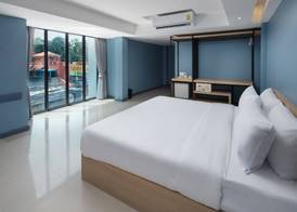 Nora LakeView 4