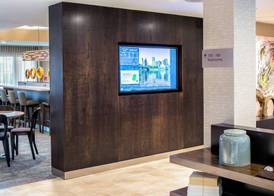 Courtyard by Marriott Portland North 2