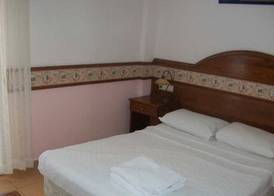Kriss Hotel 3