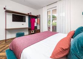 De Vivo Realty - Futura Funky Sorrento 4