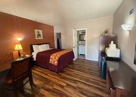Americas Best Value Inn Ozona 4