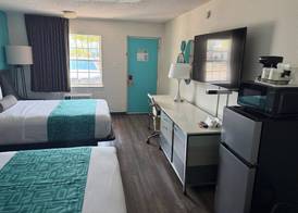 Howard Johnson by Wyndham Ft. Myers FL 4