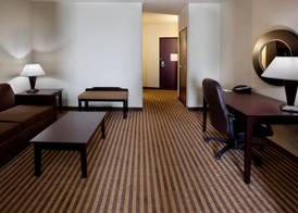 Holiday Inn Express & Suites MARBLE FALLS by IHG 4