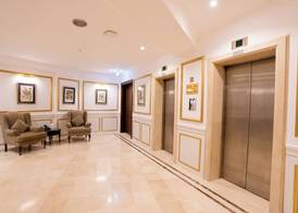 Luxe Avenue Hotel 4