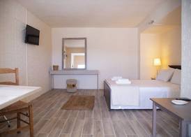 Poseidon Apartments and Villas by the Sea 4