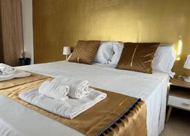 Genova Gold Rooms 2