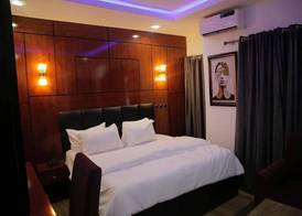 Richland Hotel 5