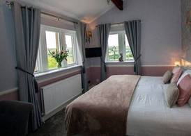 Leeming Wells Guest House 4