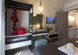 LOC HOSPITALITY Urban Suites 4