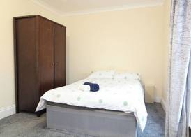 Centrally located double room 3