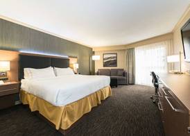 Holiday Inn Express EDMONTON DOWNTOWN by IHG 2