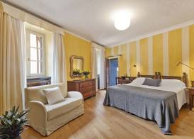 Hotel Pironi 4